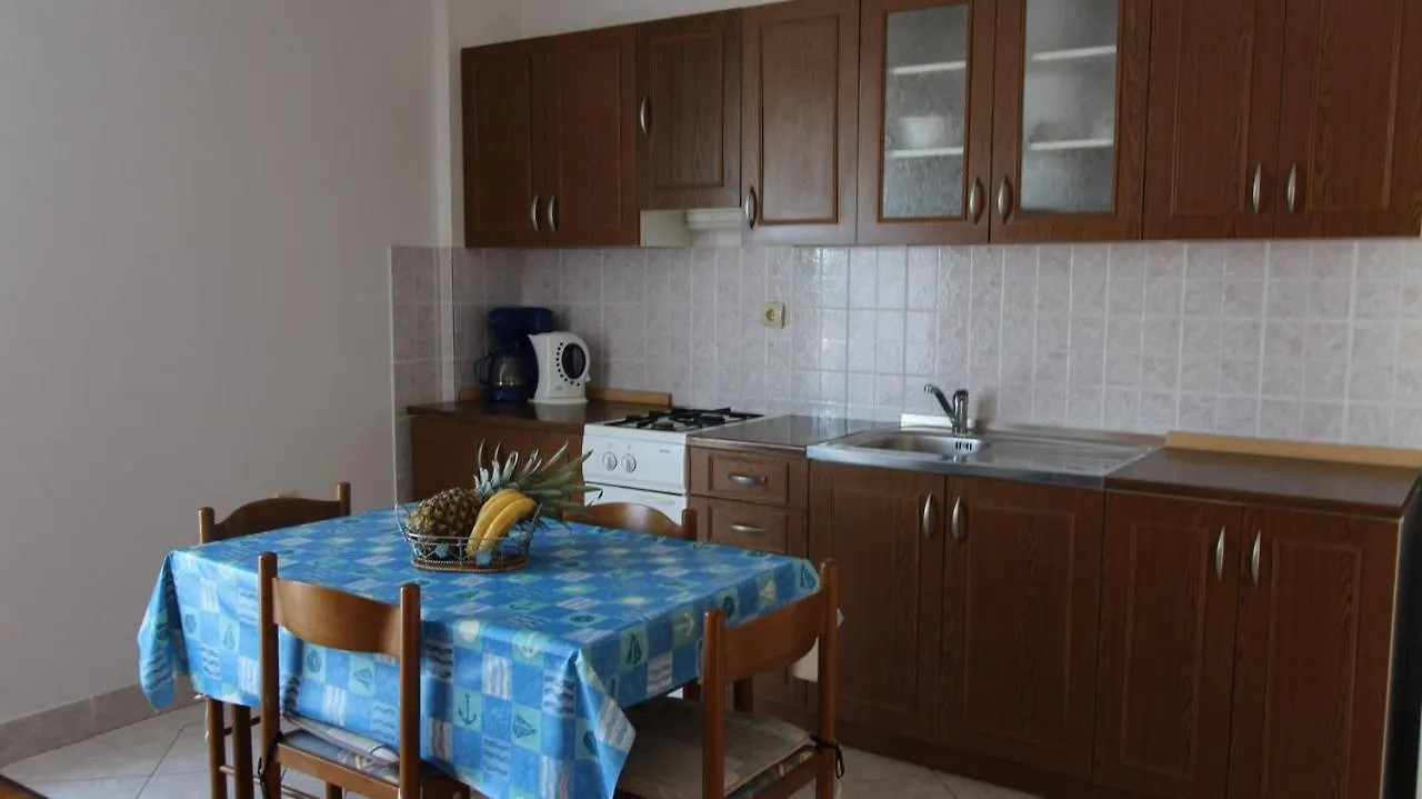 Apartments Ravlic Ana Malinska 0*,  Chorvatsko