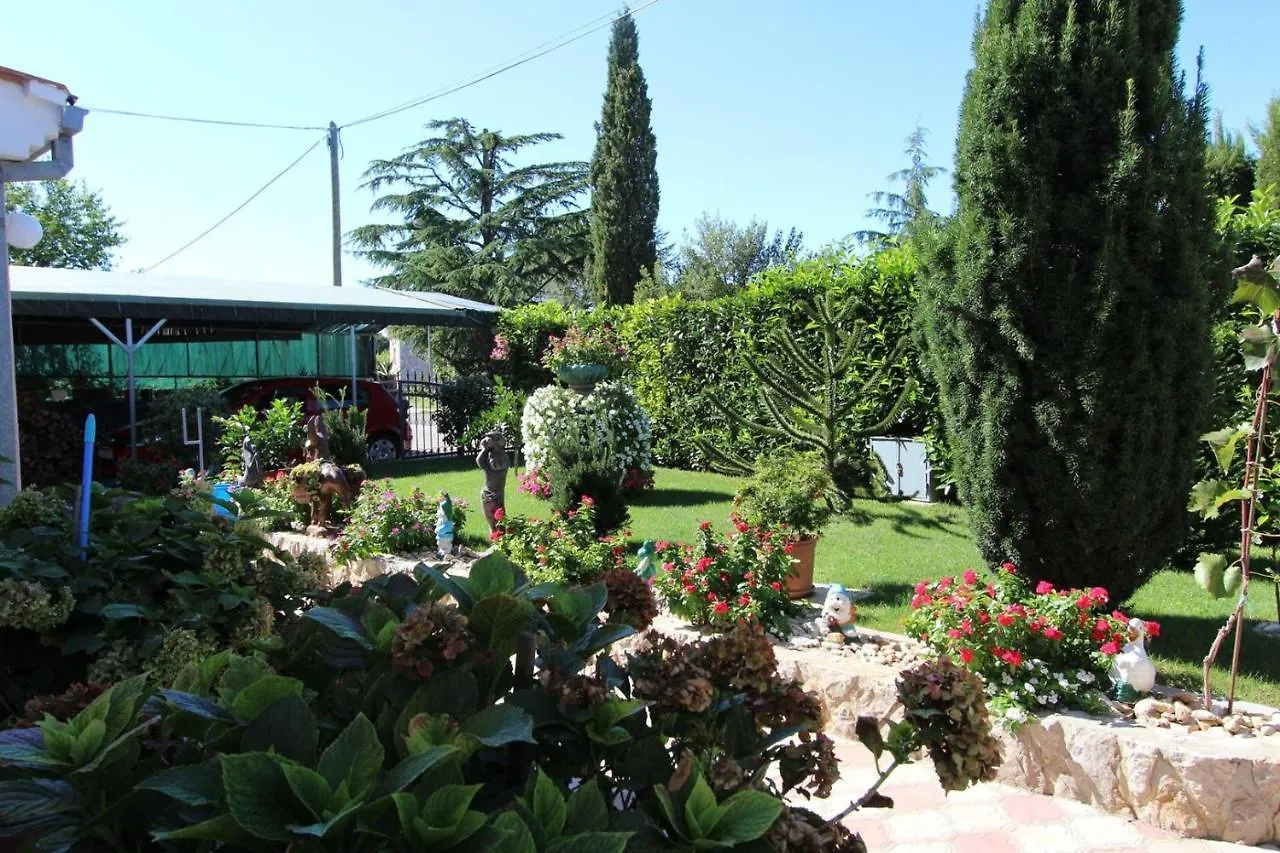 Apartments Ravlic Ana Malinska Croatia