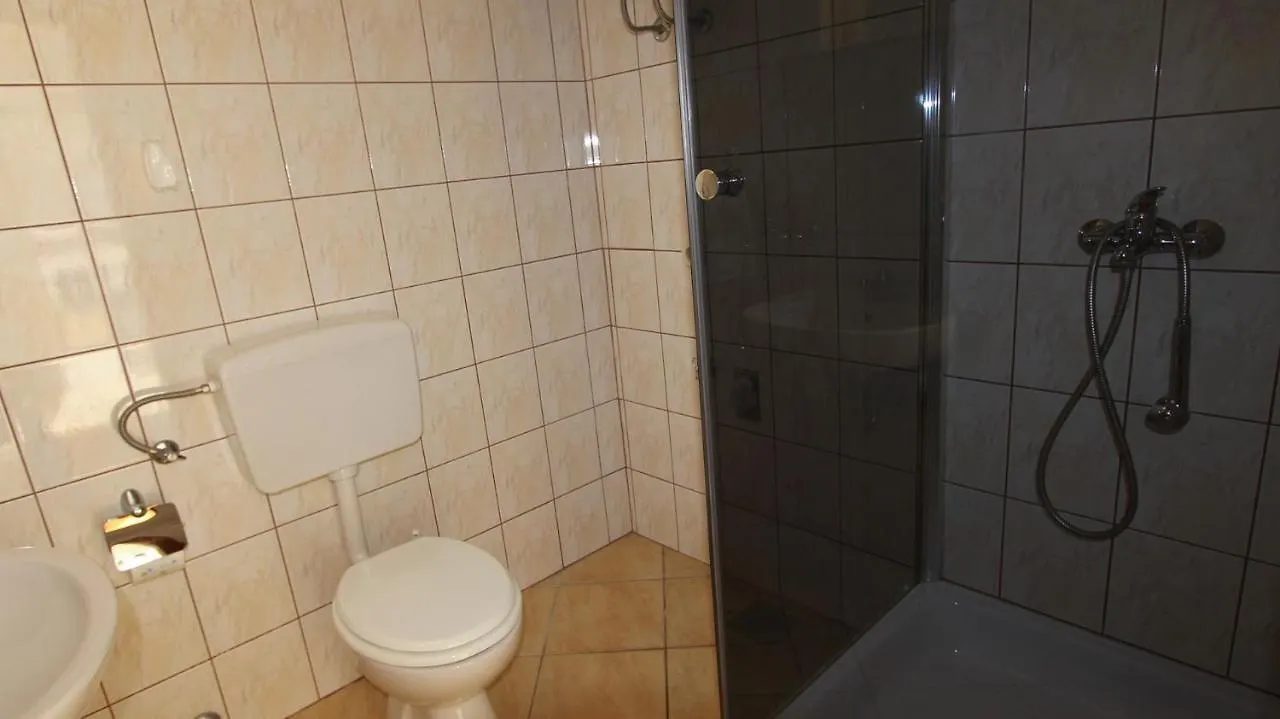 Apartments Ravlic Ana Malinska Croatia