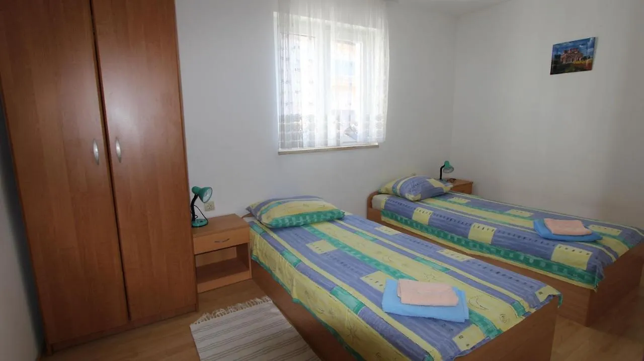 Apartments Ravlic Ana Malinska Croatia