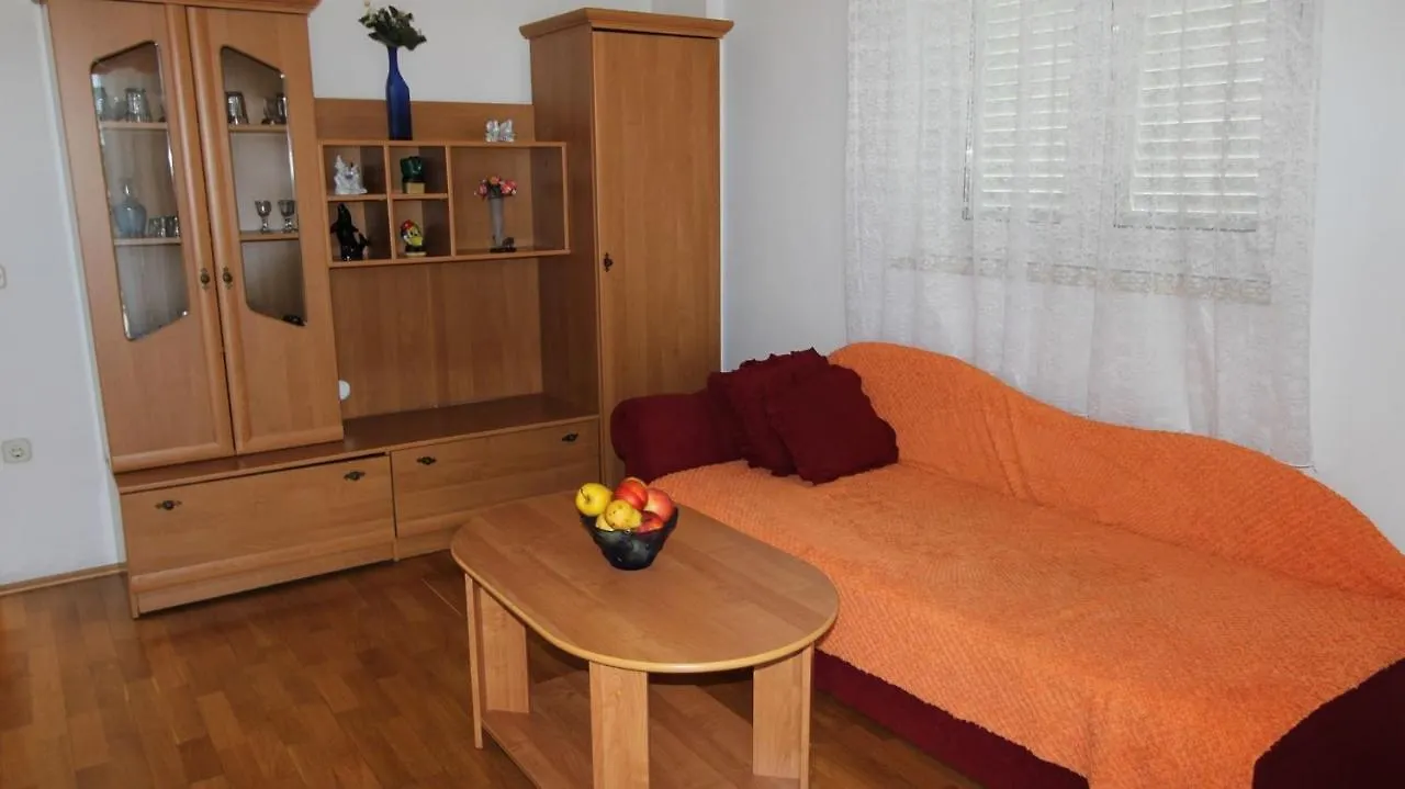 Guest house Apartments Ravlic Ana Malinska